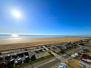 Appartement lumineux face mer avec balcon - FR-1-652-51